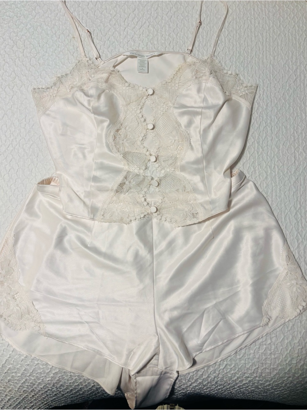 Victoria Secret Silk Lace Trim Ivory Cami and Shorts Sleep Set